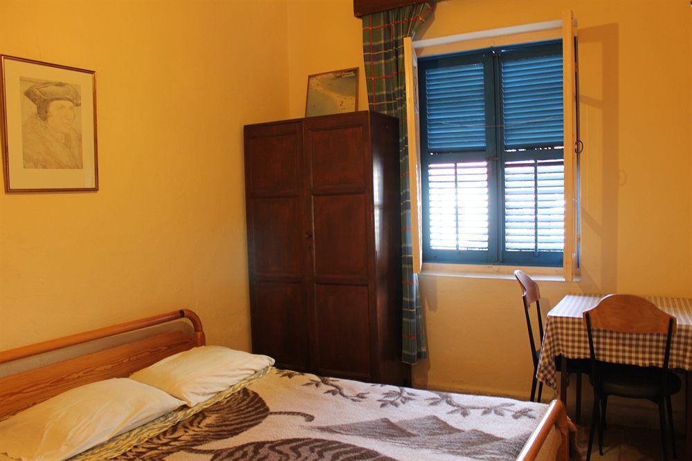 Trianon Hostel Paphos Luaran gambar