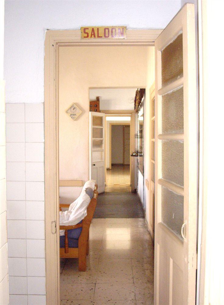 Trianon Hostel Paphos Luaran gambar