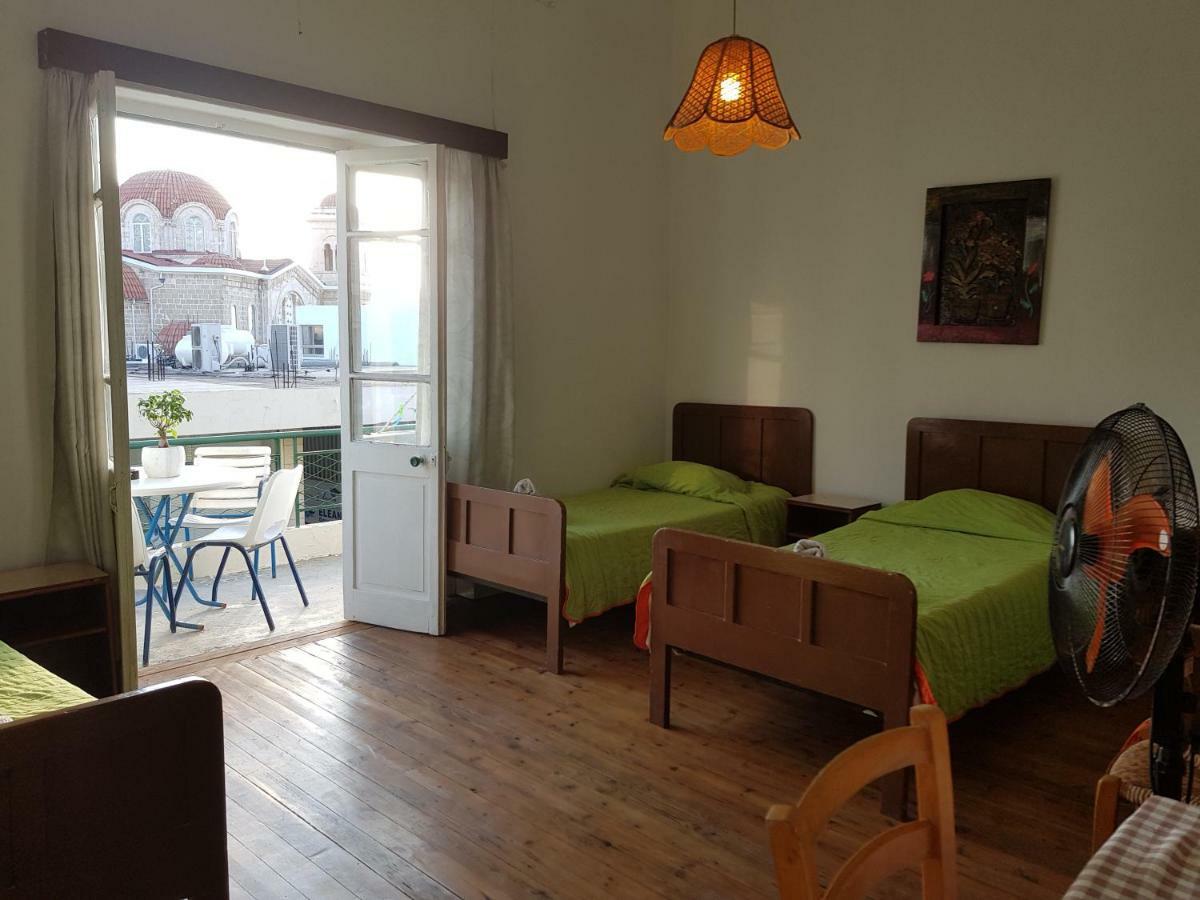 Trianon Hostel Paphos Luaran gambar